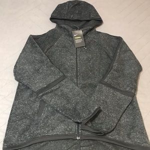 NIKE THERMA WOMENS TRAINING SIZE MEDIUM